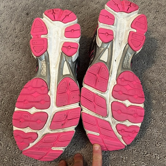 ASICS Cumulus 15 US8 - Picture 5 of 11